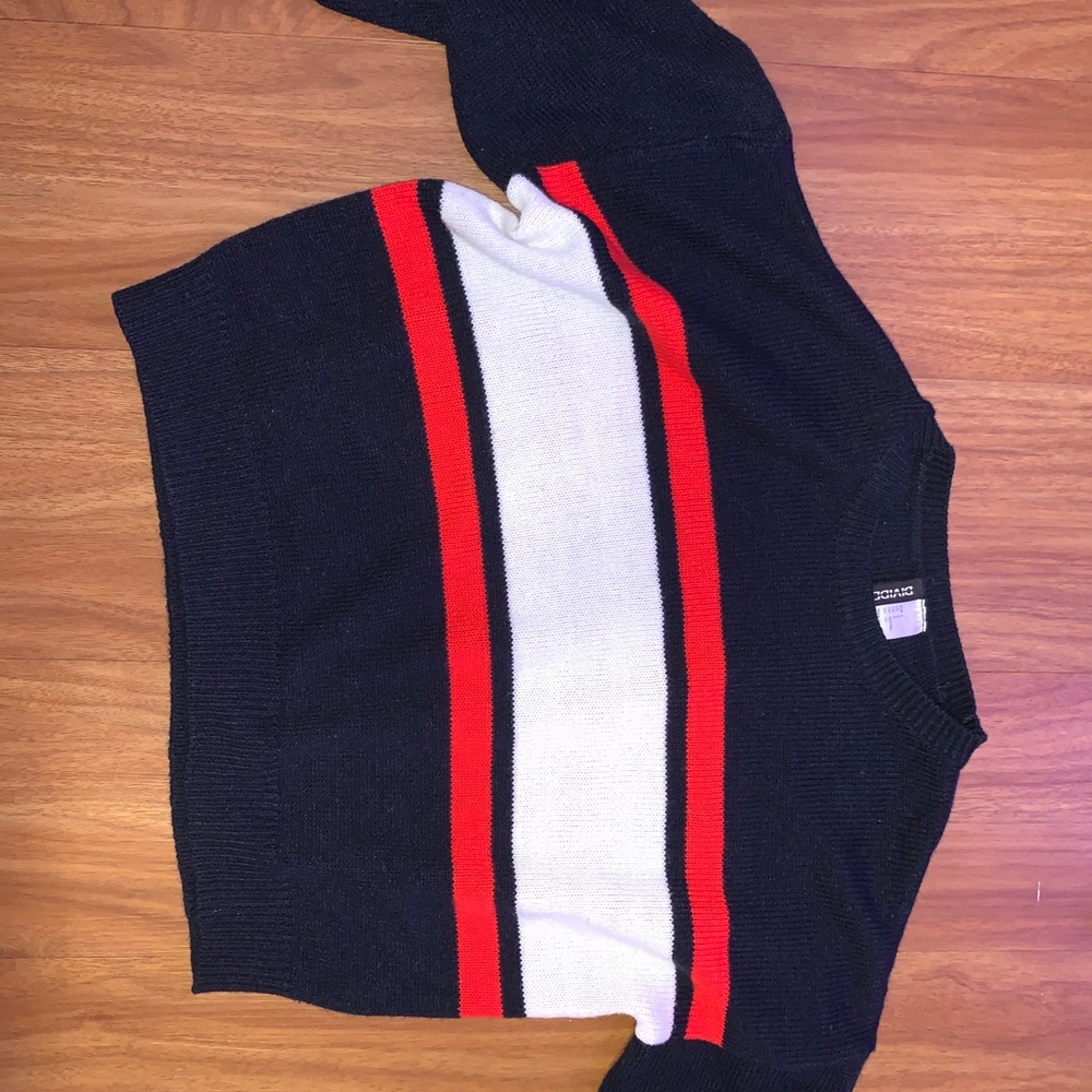 Forever 21 woman’s sweater